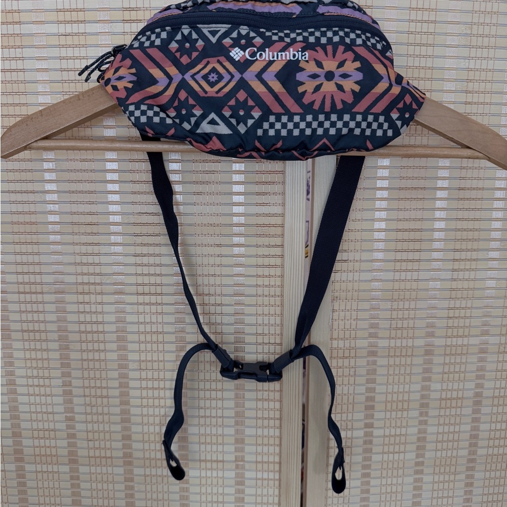 Columbia Geometric Pattern Waist Pack - Pink and Black